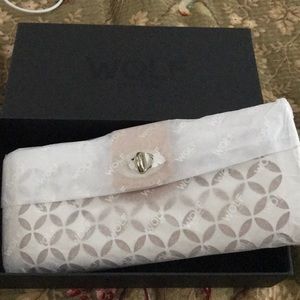 Wolf jewelry travel case